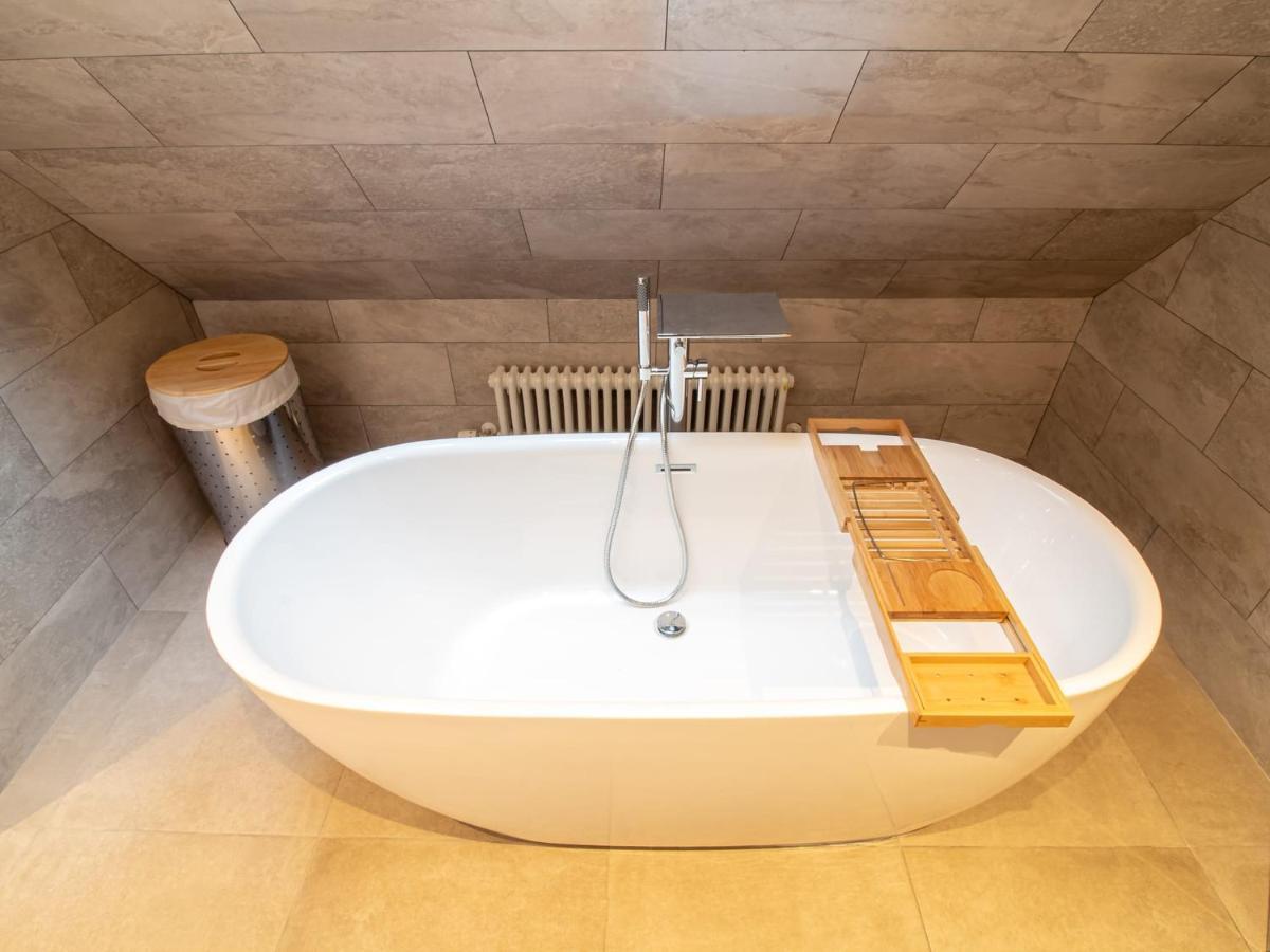 Luxury Royal Mile Apartment By The Castle - Sleeps 4 Édimbourg Extérieur photo